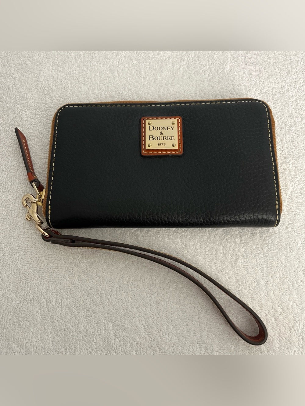 Dooney & Bourke Black Pebble Grain Leather Zip Around Wallet with Wristlet
